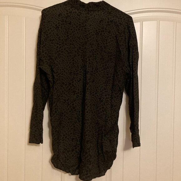 Zara Button Sheer Top Blouse XS Xtra Small Long Sleeve Gray  Black Animal Print - Picture 3 of 3